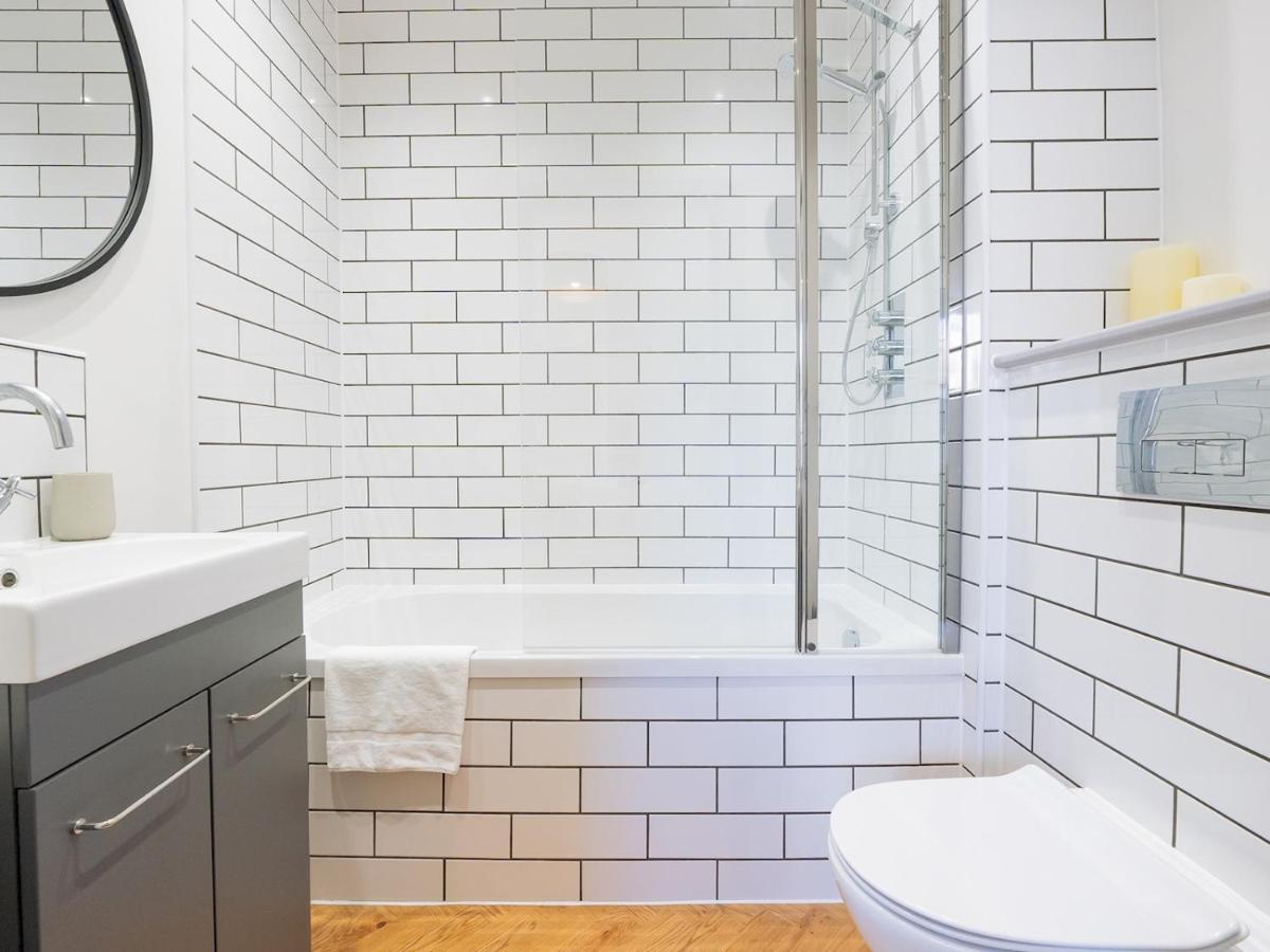 Appartement Pass The Keys Stunning 2 Bed Retreat In The Heart Of Bath Extérieur photo